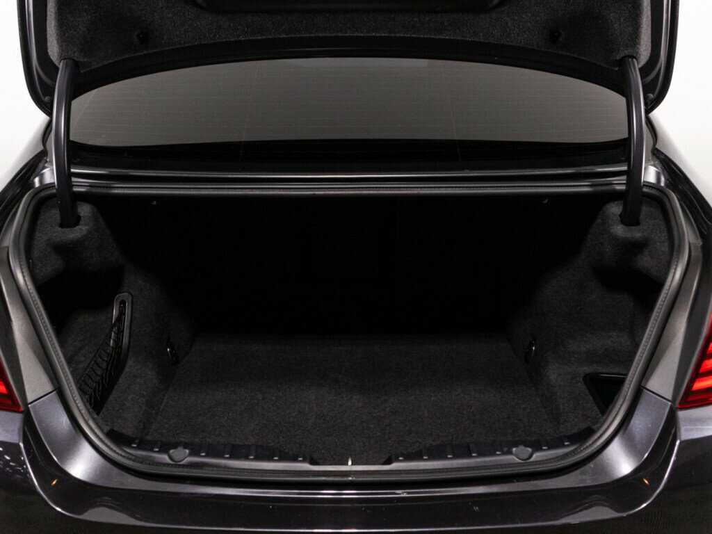 BMW 5 серии 528i xDrive, 2012 Фото №15