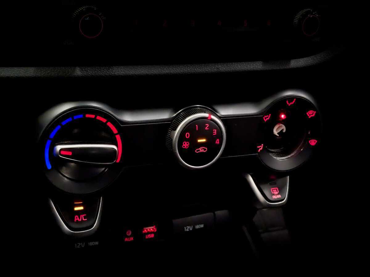 Kia Rio X-Line, 2020 Фото №22