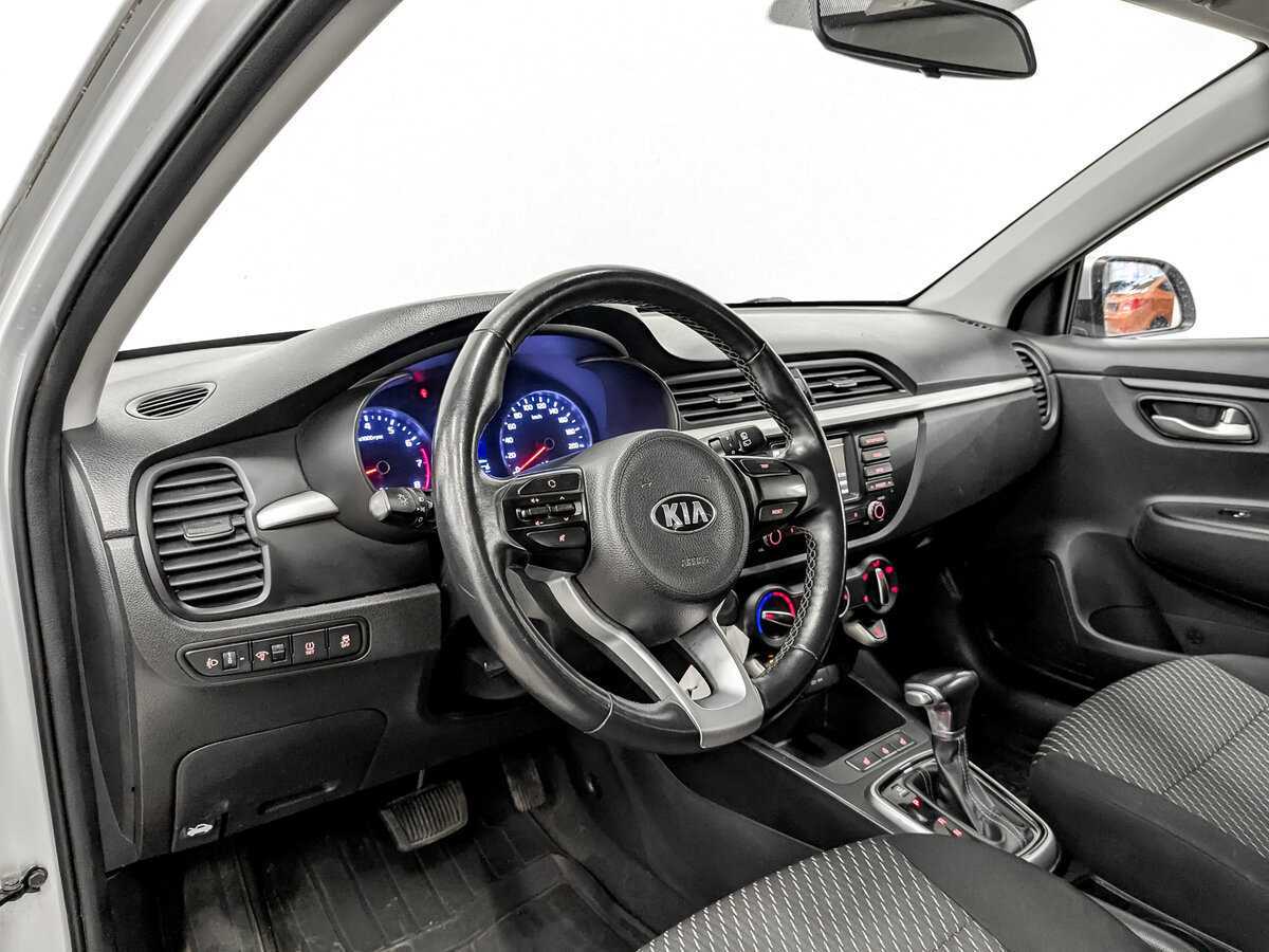 Kia Rio X-Line, 2020 Фото №16