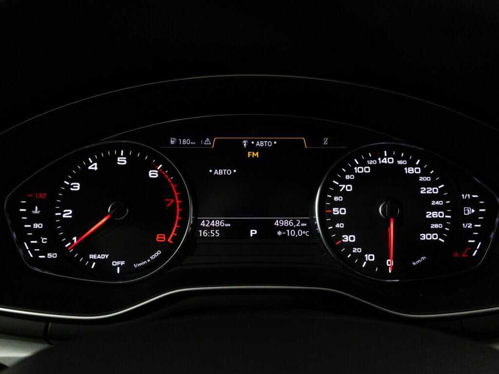 Audi A4, 2019 Фото №12