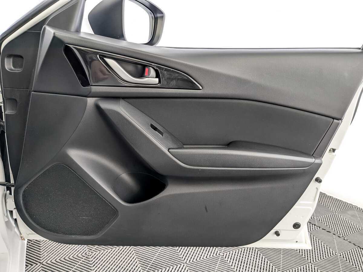 Mazda 3, 2015 Фото №24