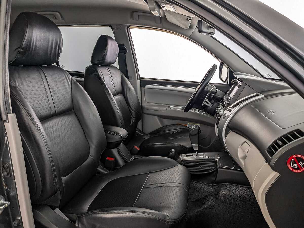 Mitsubishi Pajero Sport, 2013 Фото №24