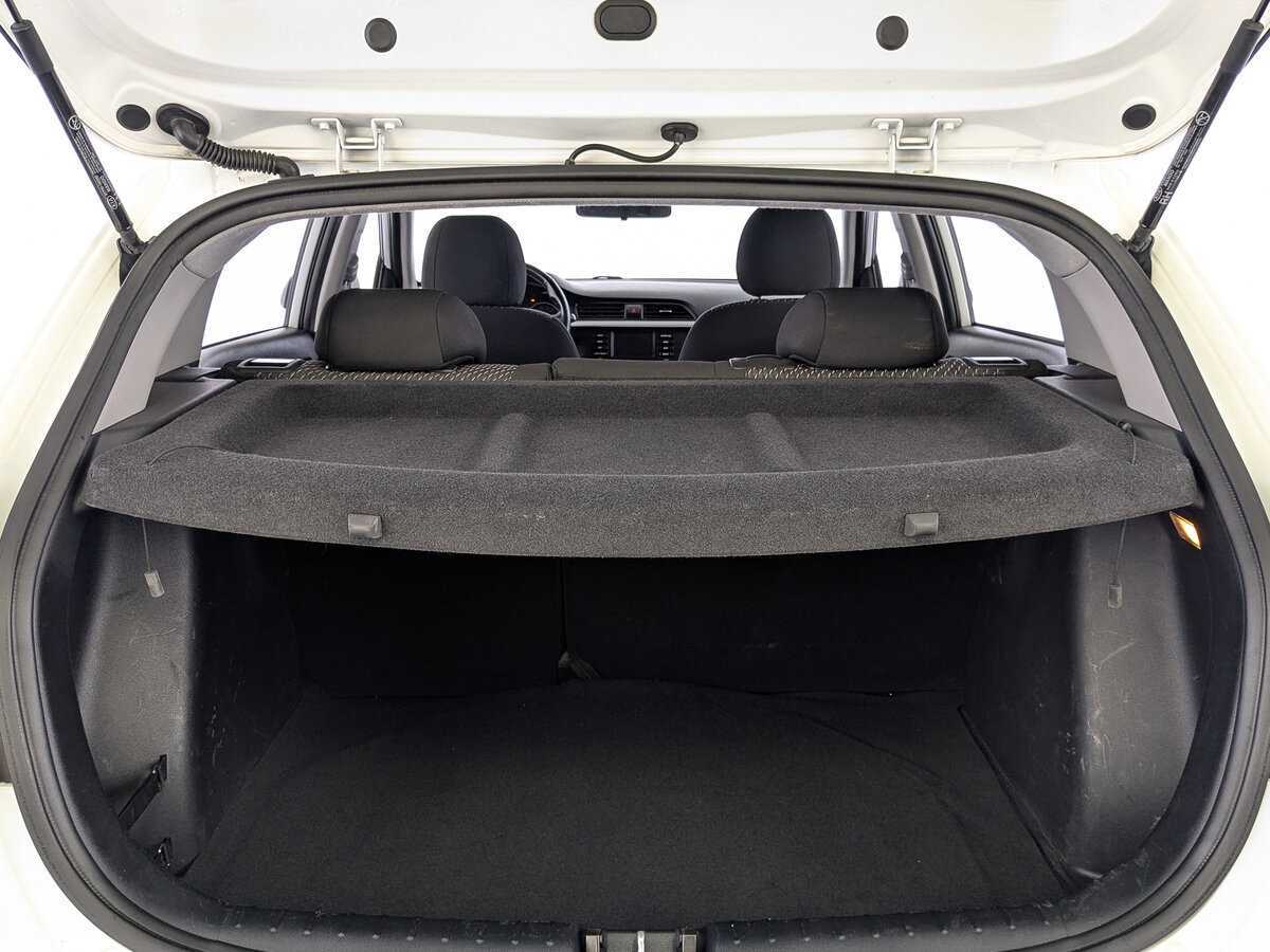 Kia Rio X-Line, 2019 Фото №10