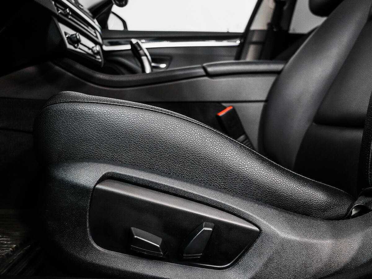 BMW 5 серии 528i, 2014 Фото №10