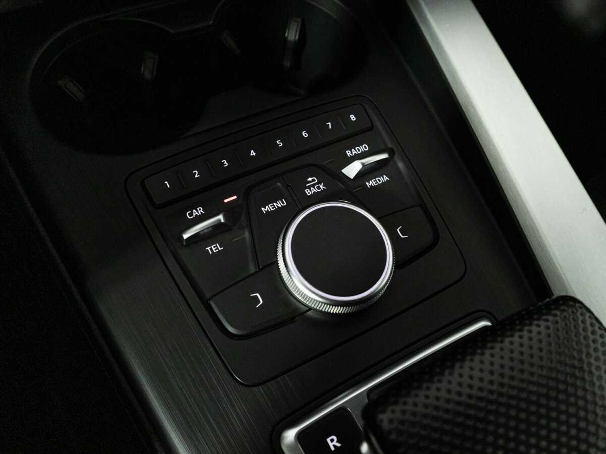 Audi A4, 2019 Фото №18