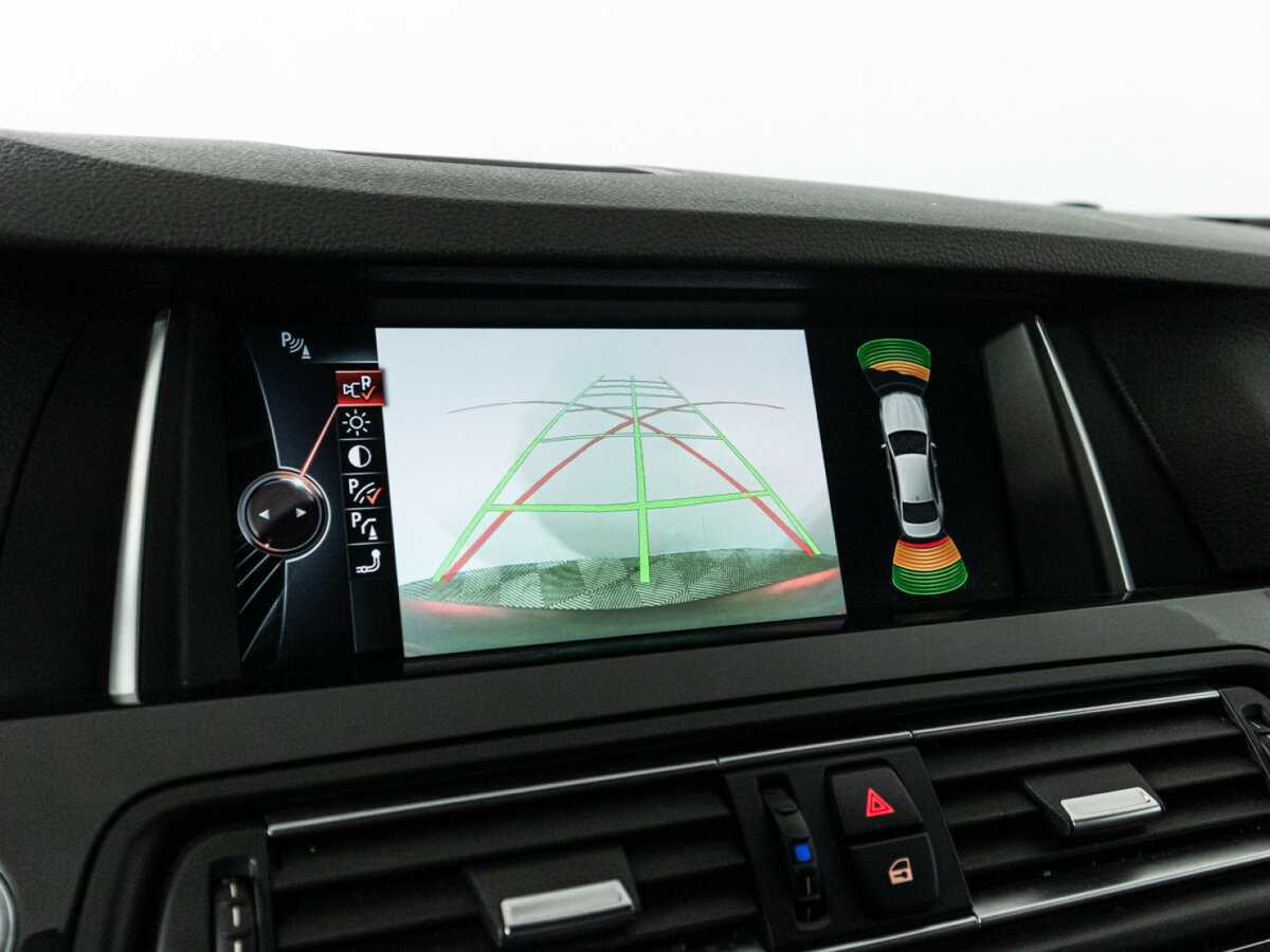 BMW 5 серии 528i xDrive, 2014 Фото №18