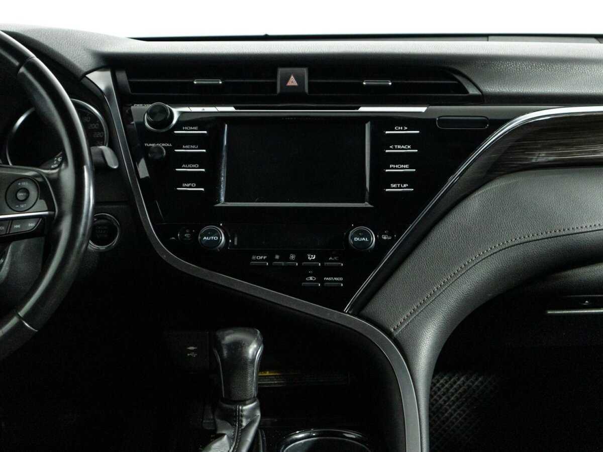 Toyota Camry, 2020 Фото №14