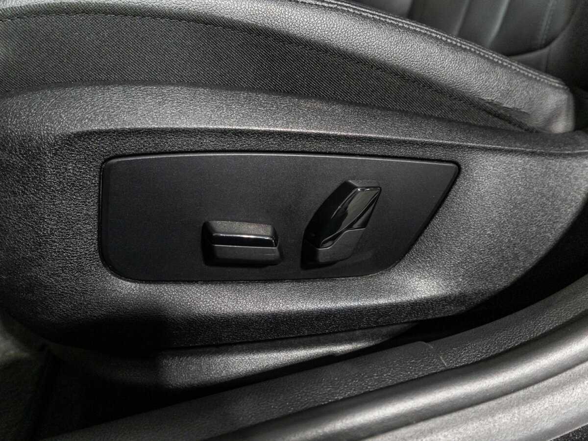 BMW 5 серии 520i, 2018 Фото №17