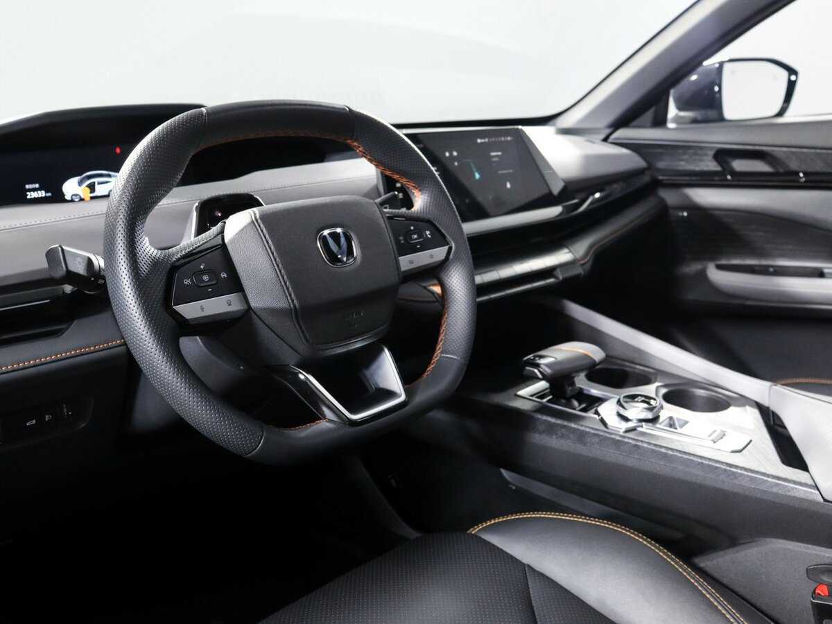 Changan UNI-V, 2023 Фото №11