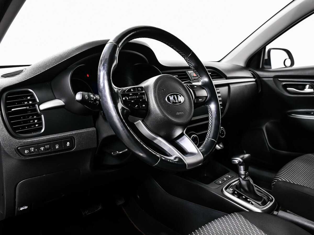 Kia Rio, 2018 Фото №12
