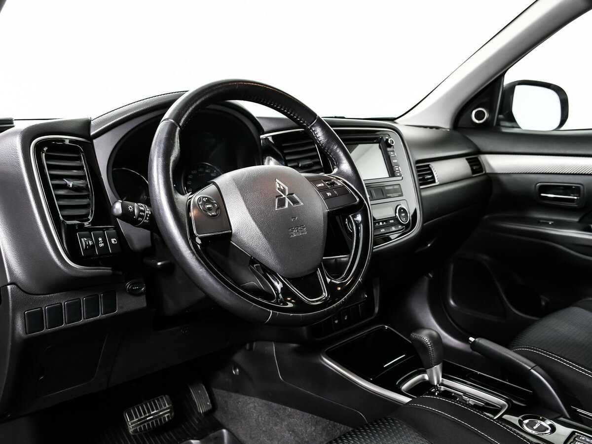 Mitsubishi Outlander, 2017 Фото №13