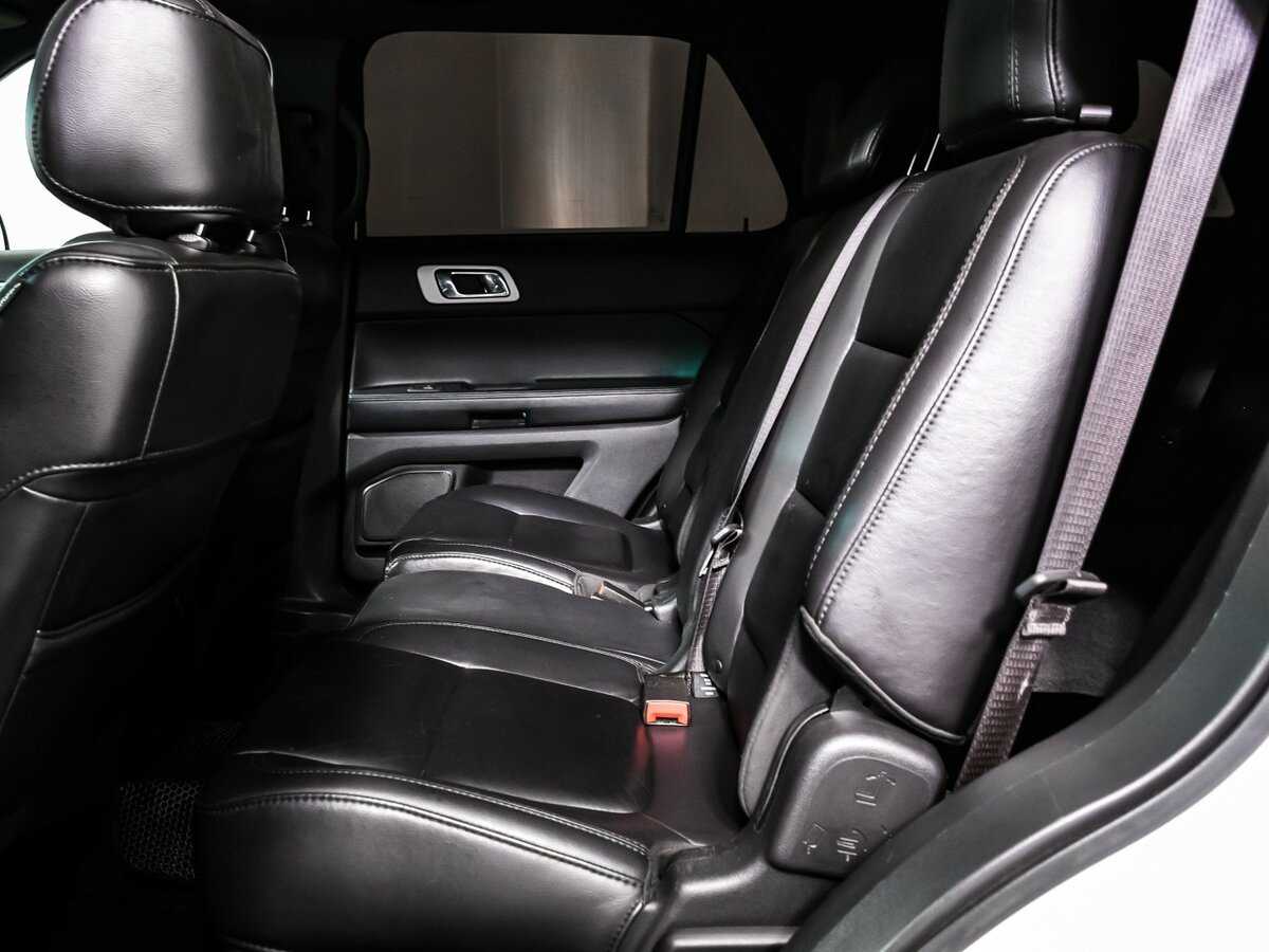 Ford Explorer, 2013 Фото №12