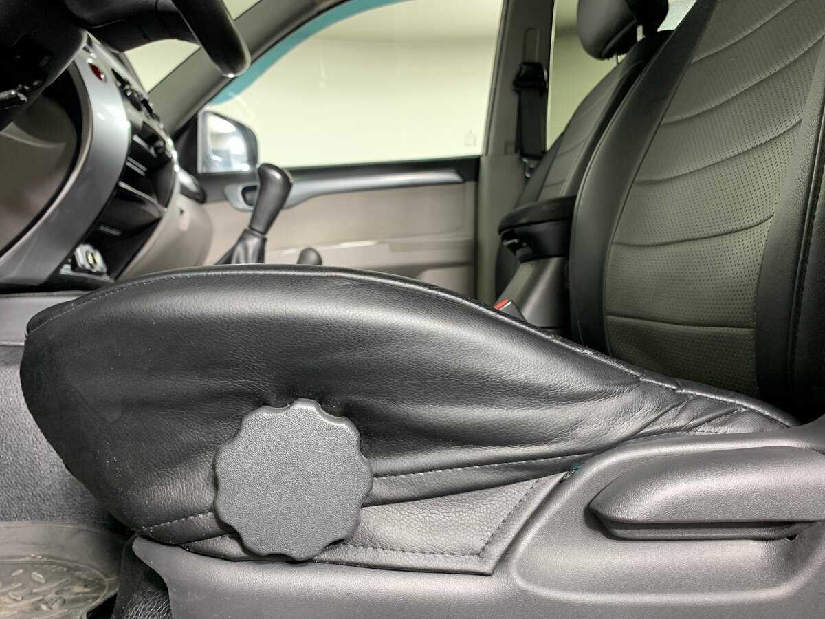 Mitsubishi Pajero Sport, 2014 Фото №17