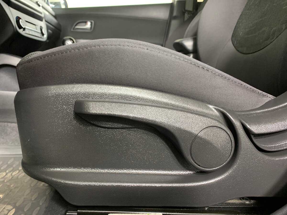 Kia Rio, 2016 Фото №14