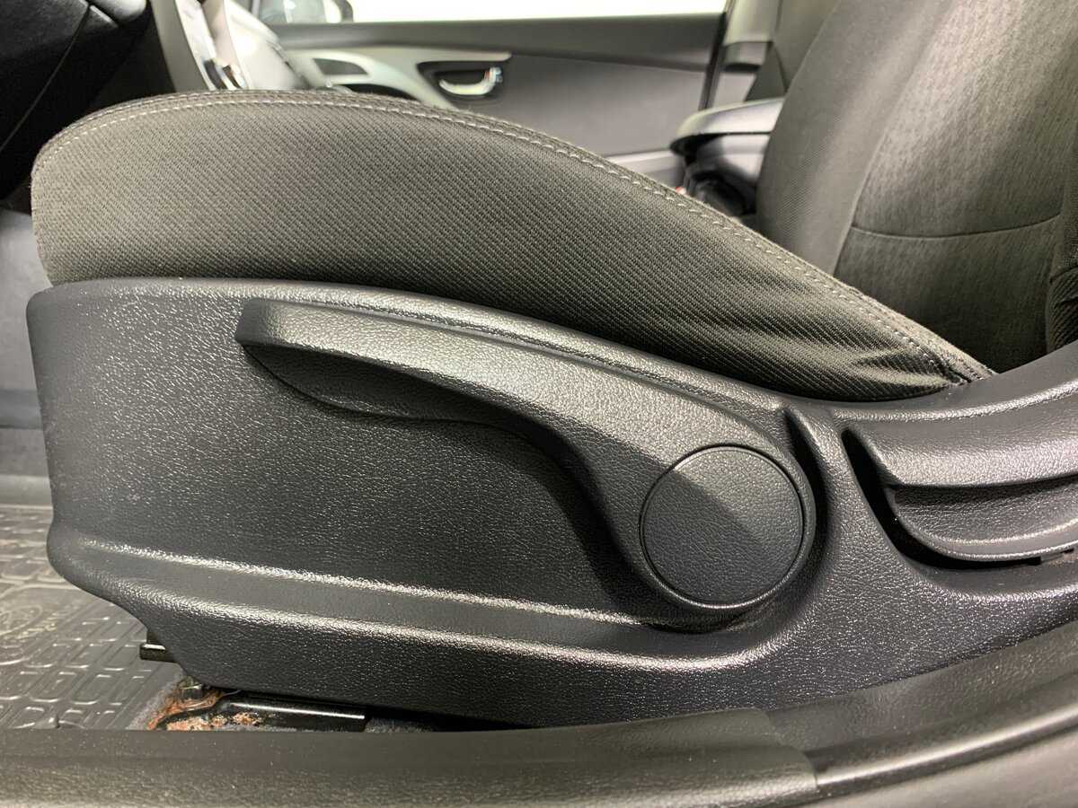 Hyundai Elantra, 2012 Фото №17