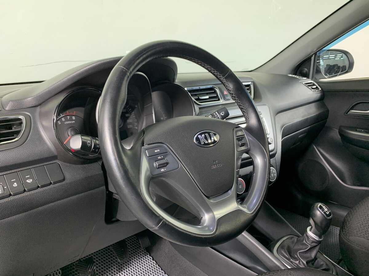 Kia Rio, 2016 Фото №12