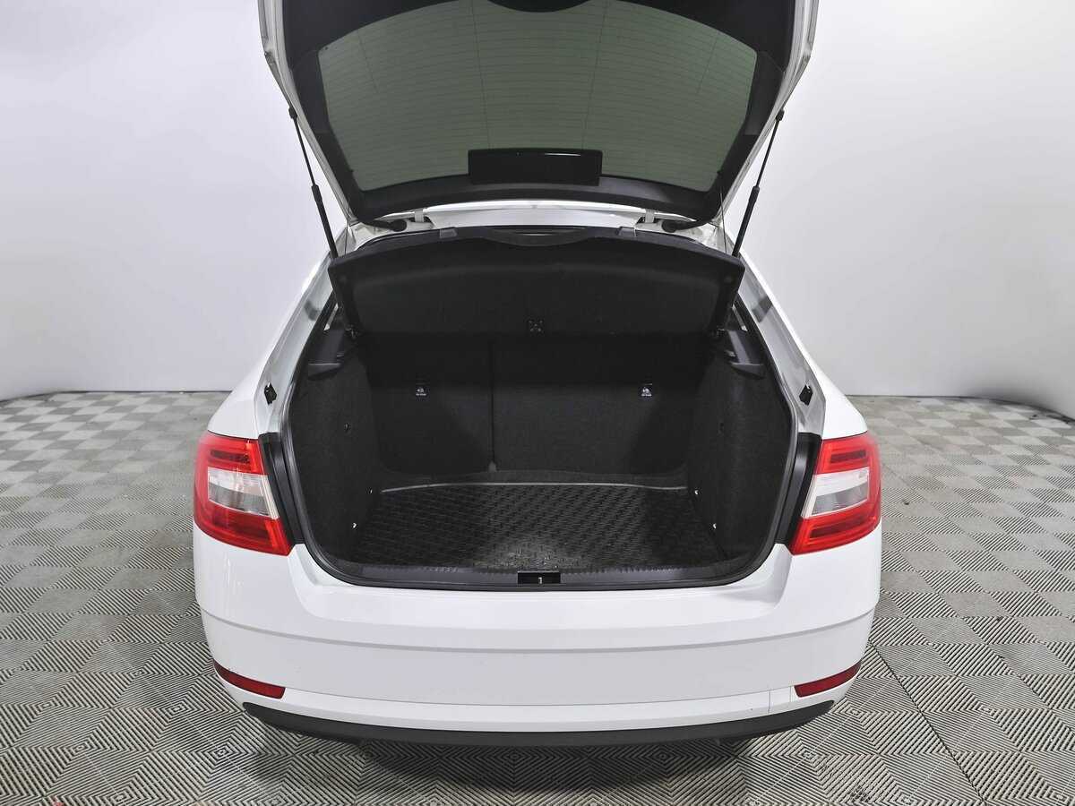 Skoda Octavia, 2018 Фото №13