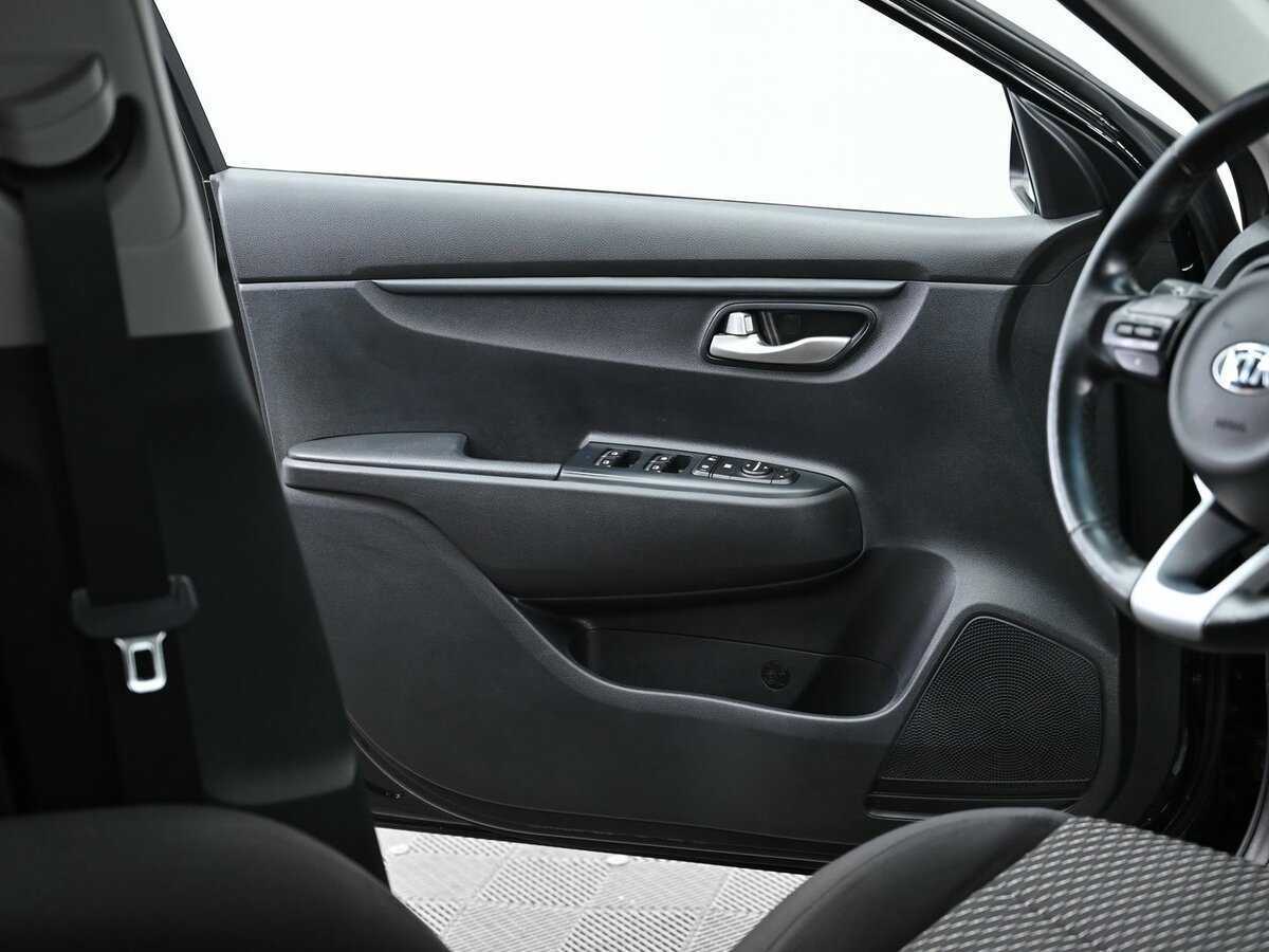 Kia Rio, 2018 Фото №6