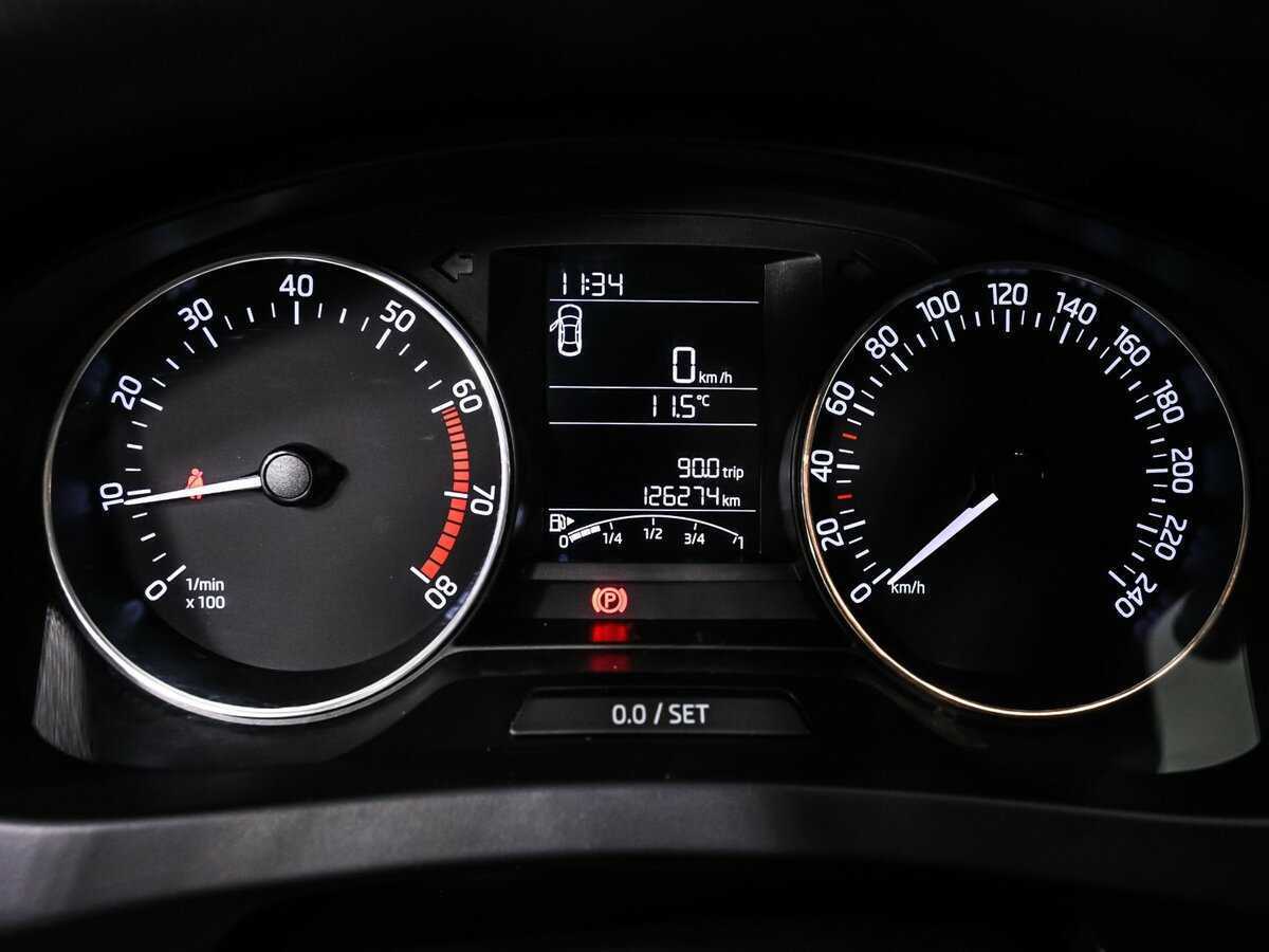 Skoda Rapid, 2017 Фото №12