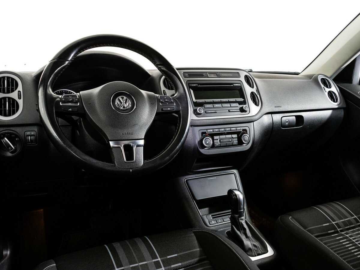 Volkswagen Tiguan, 2015 Фото №9