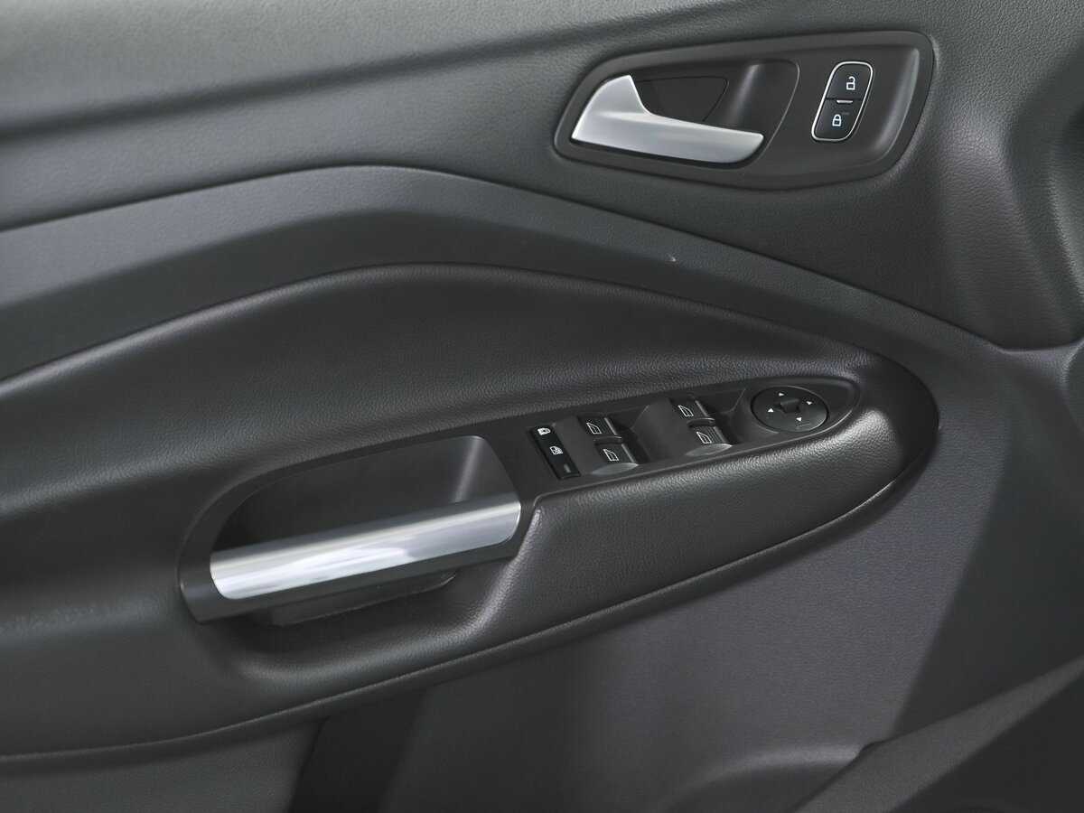 Ford Kuga, 2018 Фото №14