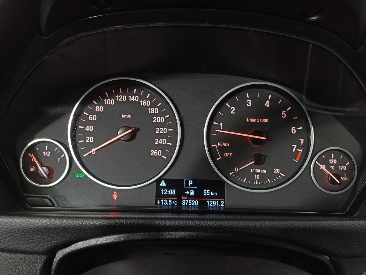 BMW 3 серии 320i, 2016 Фото №11