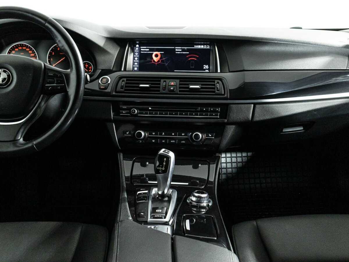 BMW 5 серии 520i, 2014 Фото №14