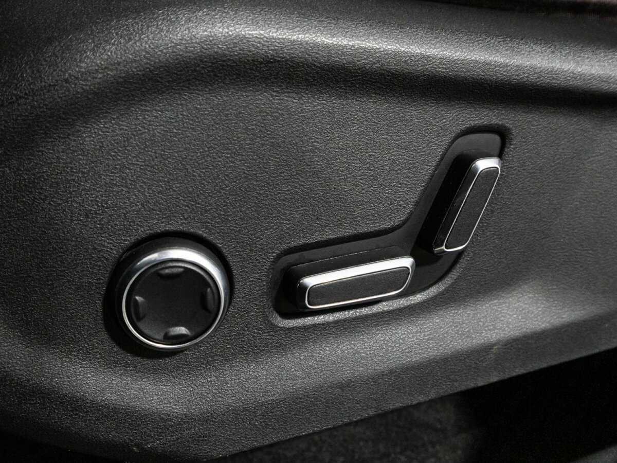 Geely Monjaro, 2022 Фото №19