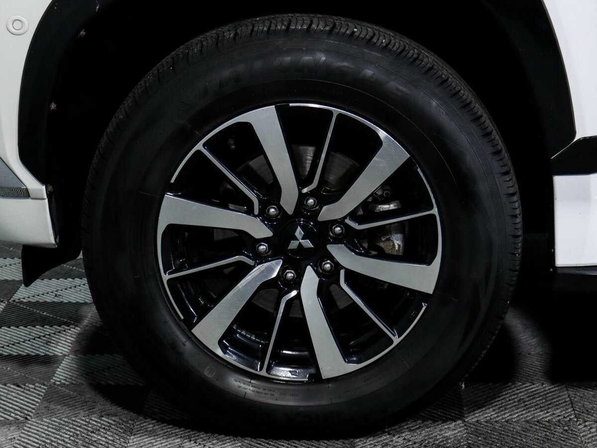 Mitsubishi Pajero Sport, 2019 Фото №15