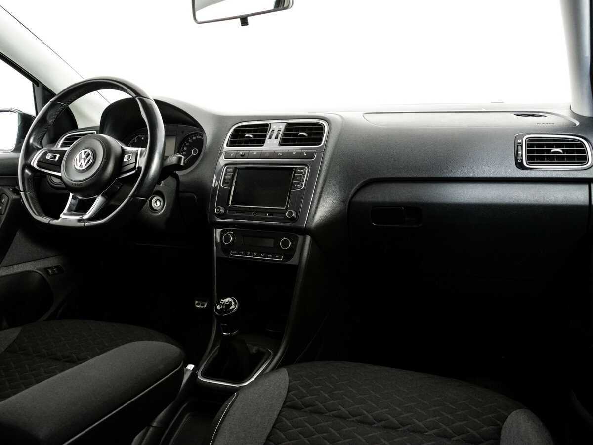 Volkswagen Polo, 2018 Фото №7