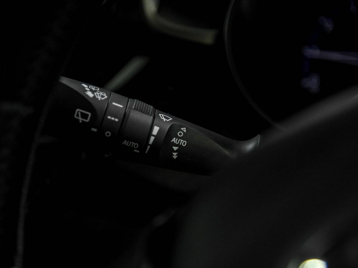 Toyota C-HR, 2020 Фото №8