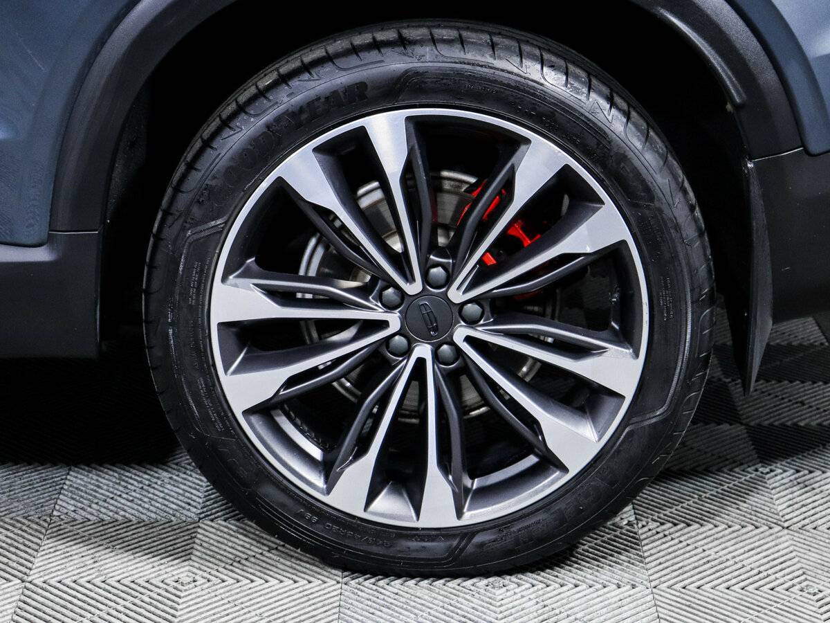 Geely Tugella, 2022 Фото №15