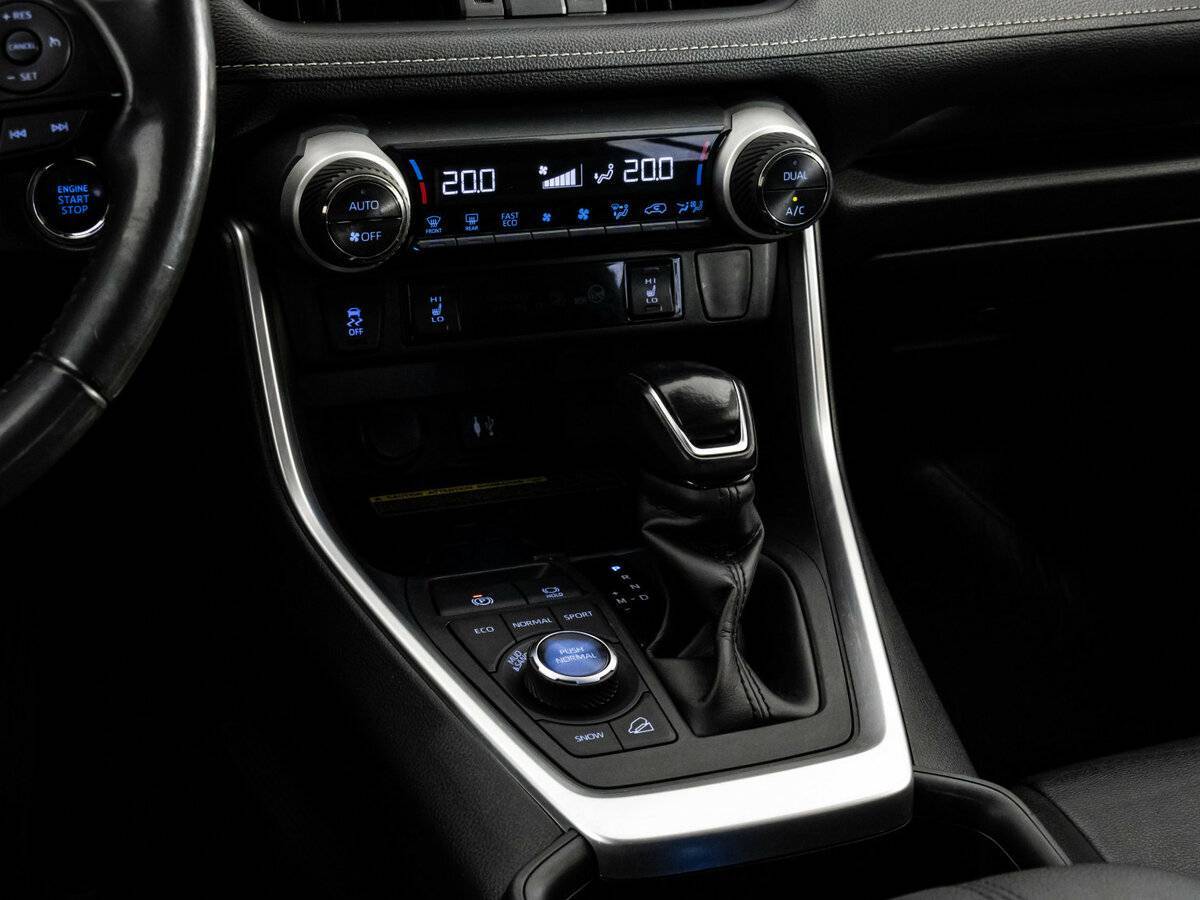 Toyota RAV4, 2020 Фото №10