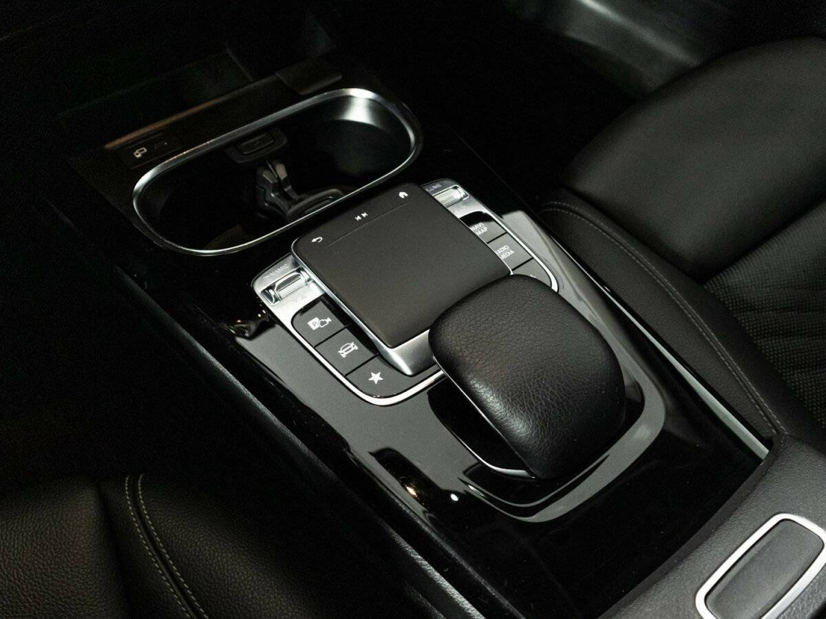 Mercedes-Benz A-Класс 200, 2018 Фото №17