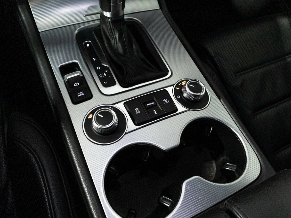 Volkswagen Touareg, 2016 Фото №20