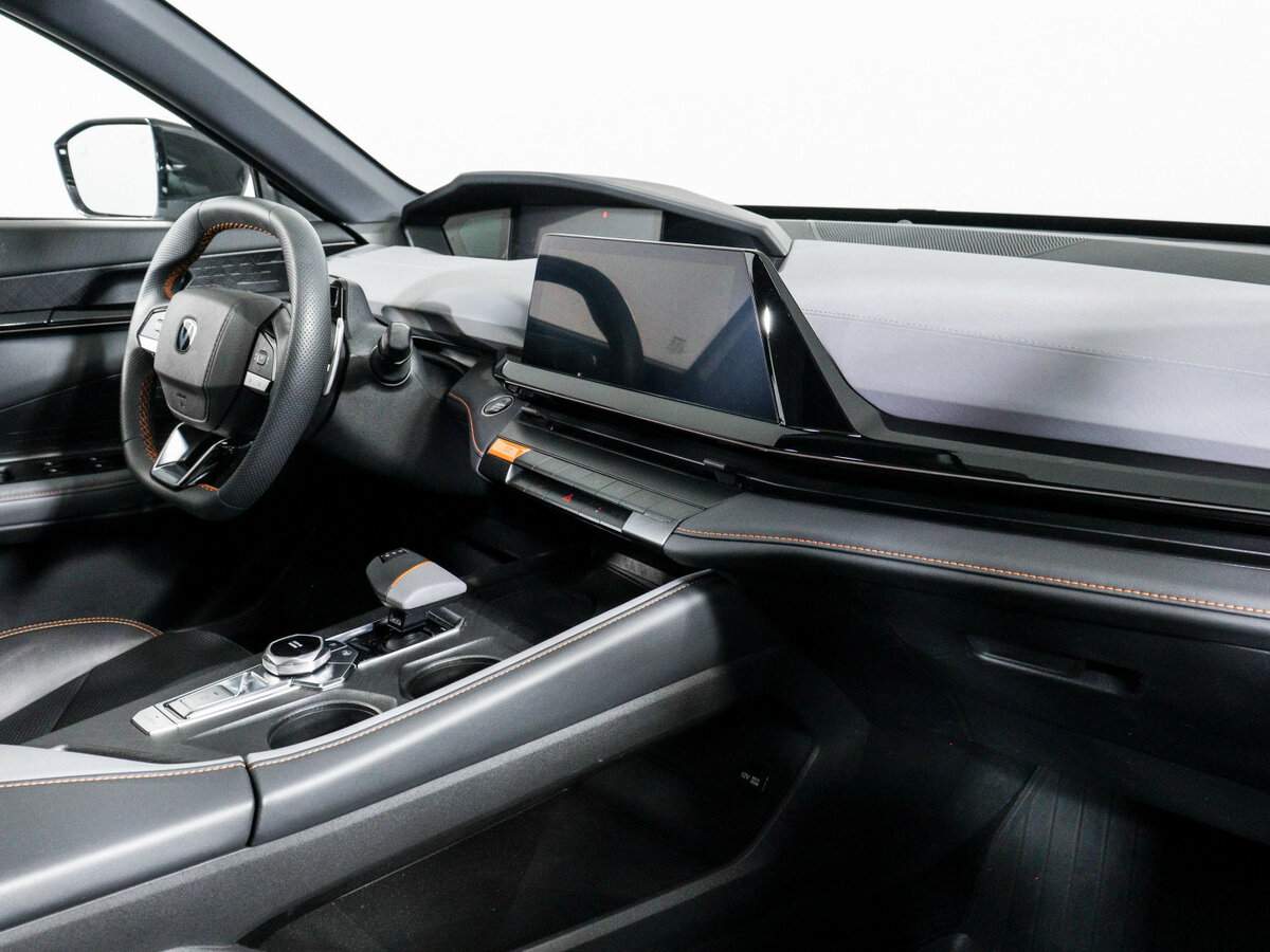 Changan UNI-V, 2023 Фото №9