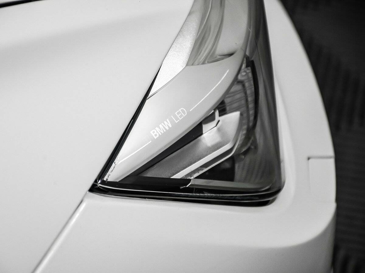 BMW 3 серии 320i xDrive, 2018 Фото №15