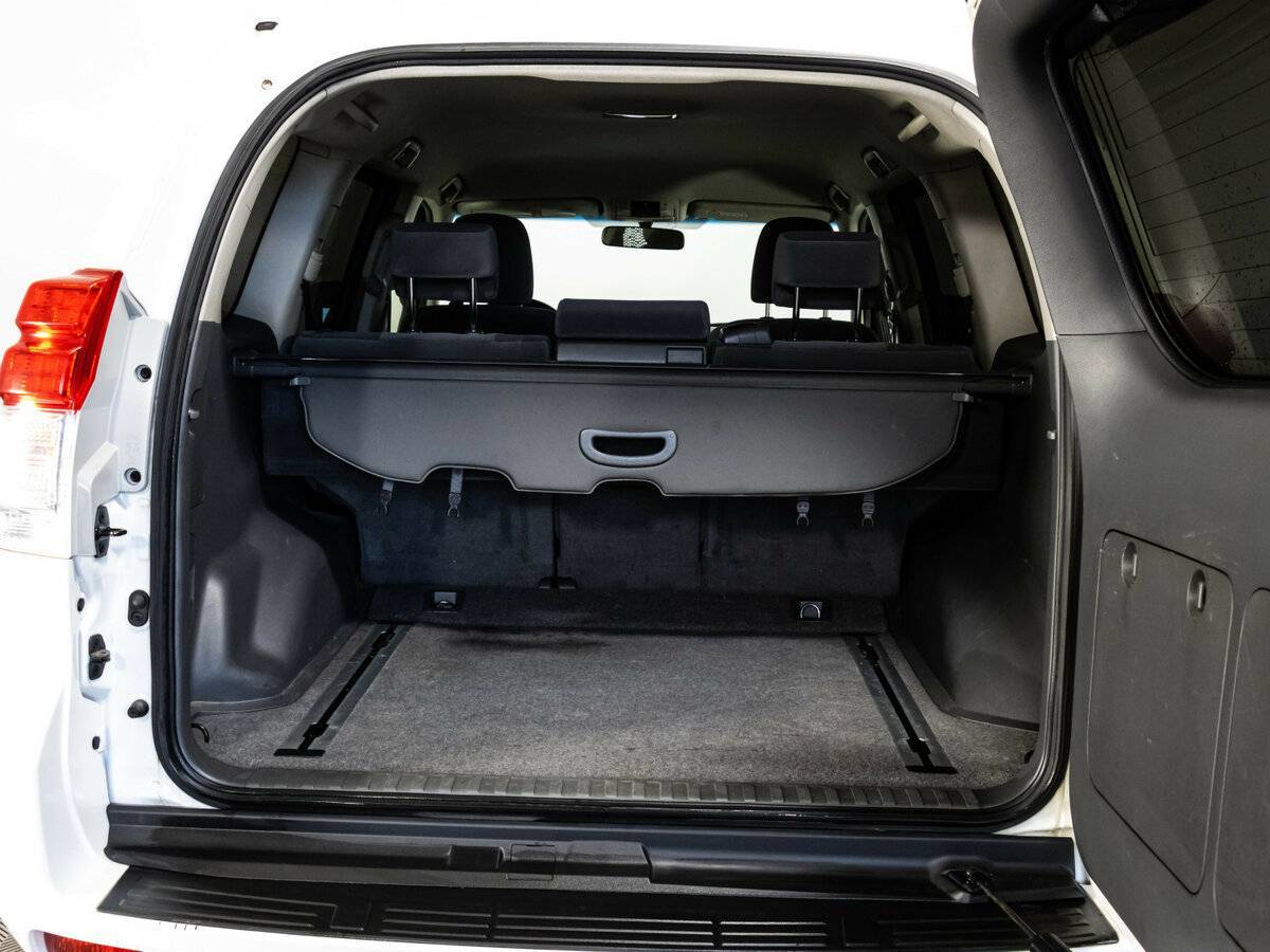 Toyota Land Cruiser Prado, 2013 Фото №19