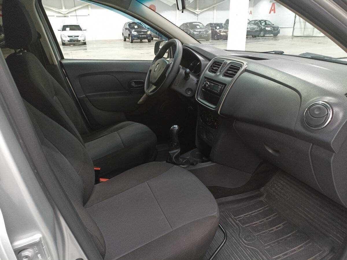 Renault Logan, 2017 Фото №11