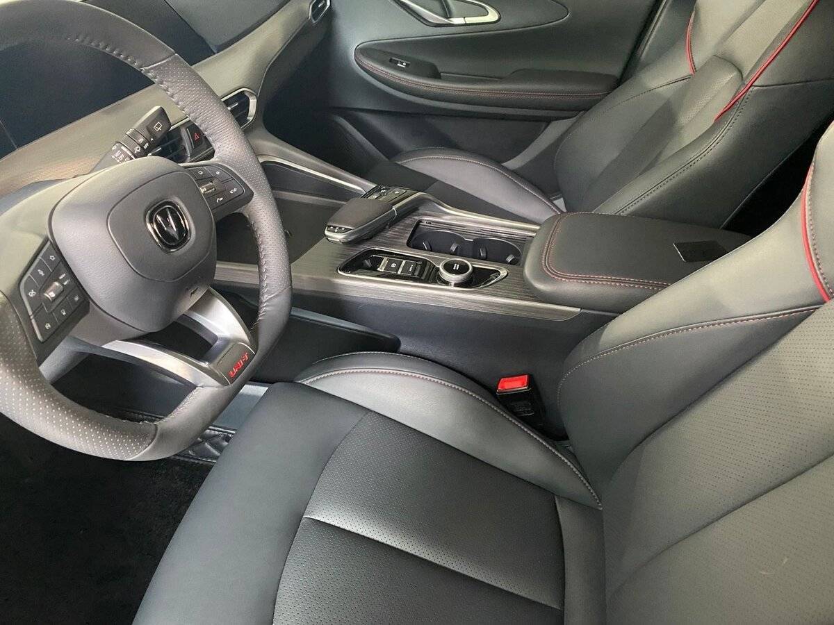 Changan UNI-T, 2023 Фото №7