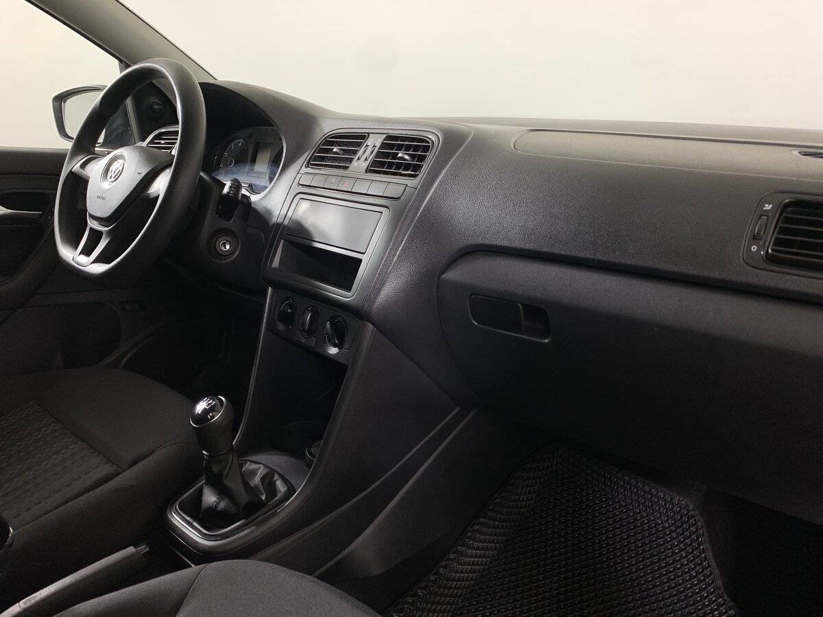 Volkswagen Polo, 2018 Фото №13