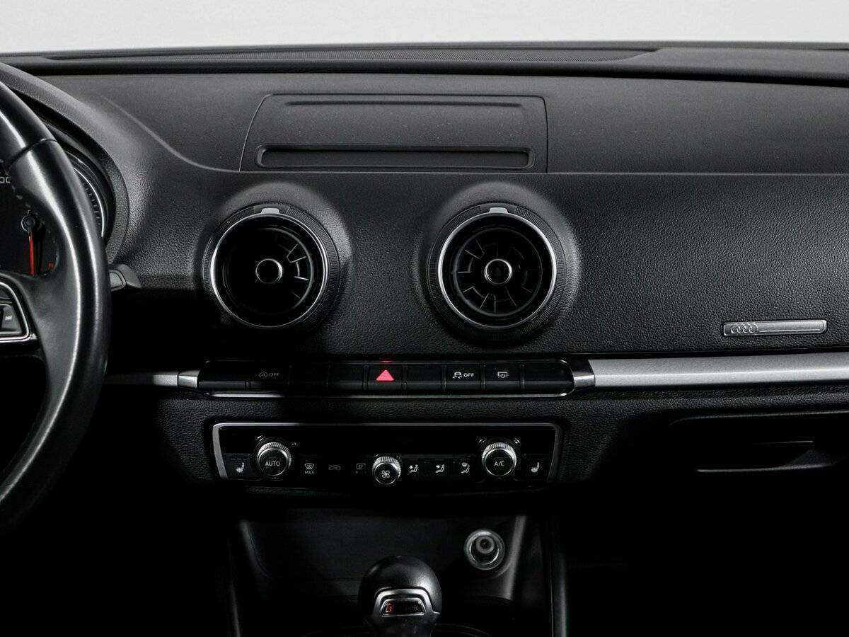 Audi A3, 2018 Фото №13