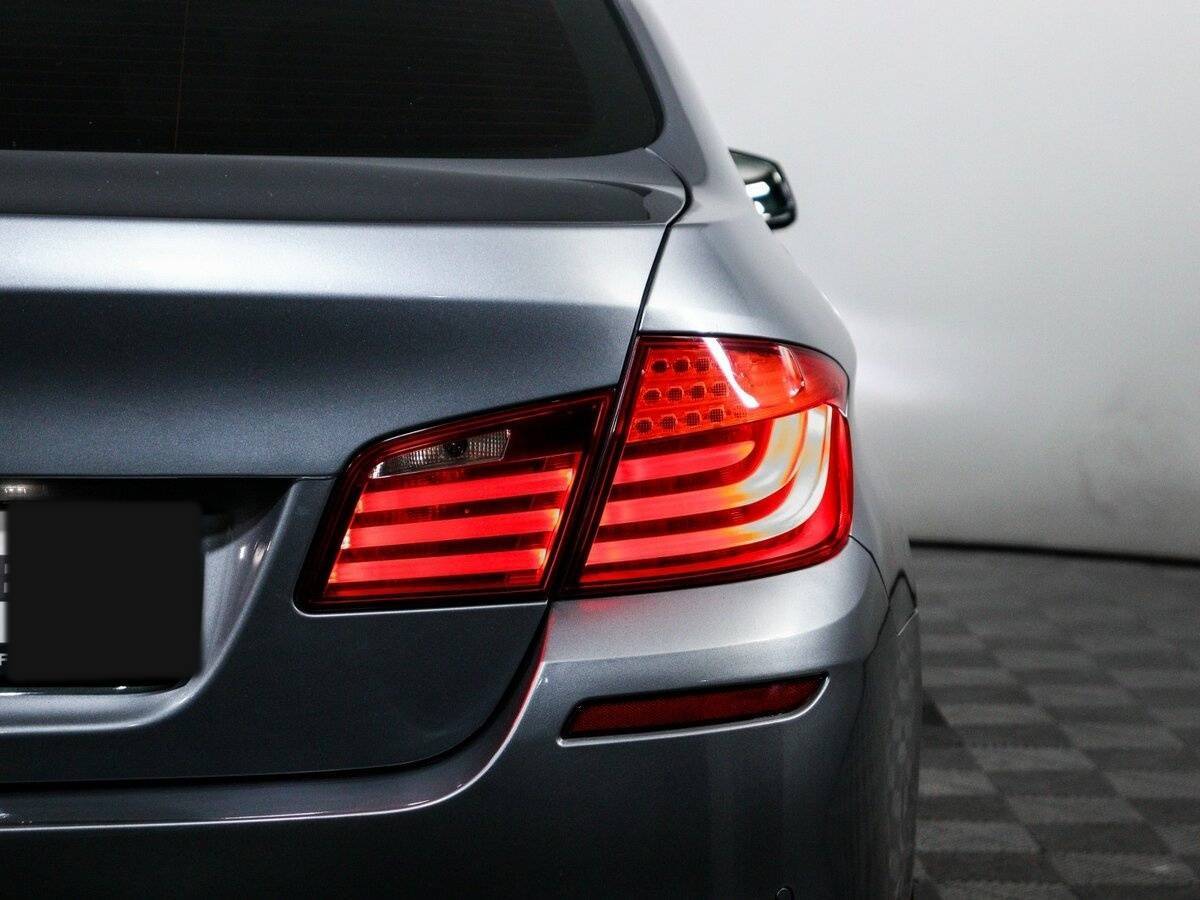 BMW 5 серии 530d xDrive, 2012 Фото №21