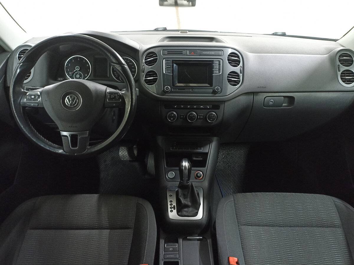 Volkswagen Tiguan, 2016 Фото №14