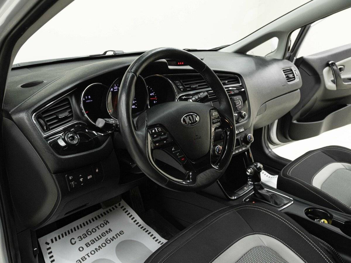 Kia Ceed, 2016 Фото №11