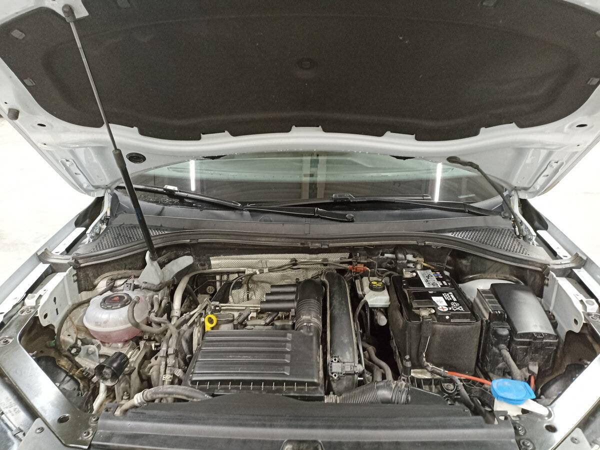 Volkswagen Tiguan, 2019 Фото №9