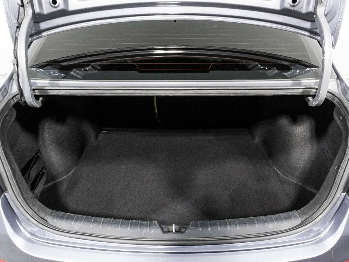 Kia Rio, 2018 Фото №15