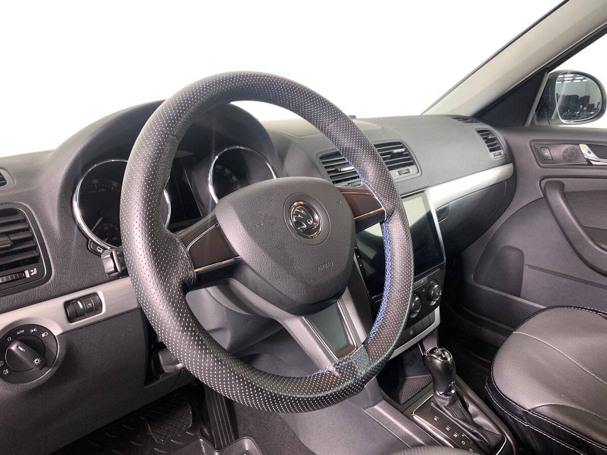 Skoda Yeti, 2015 Фото №11