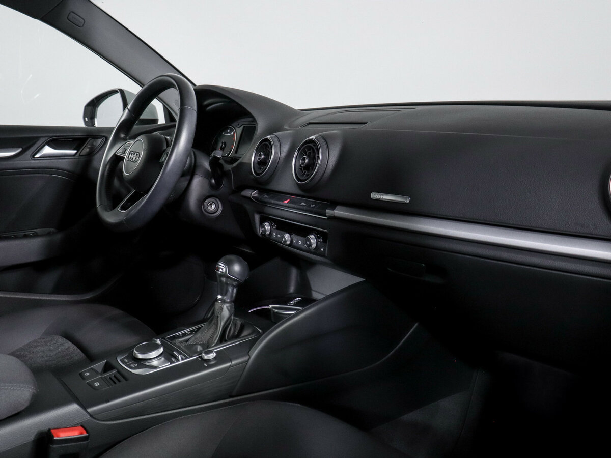 Audi A3 III (8V) Рестайлинг, 2018 Фото №7