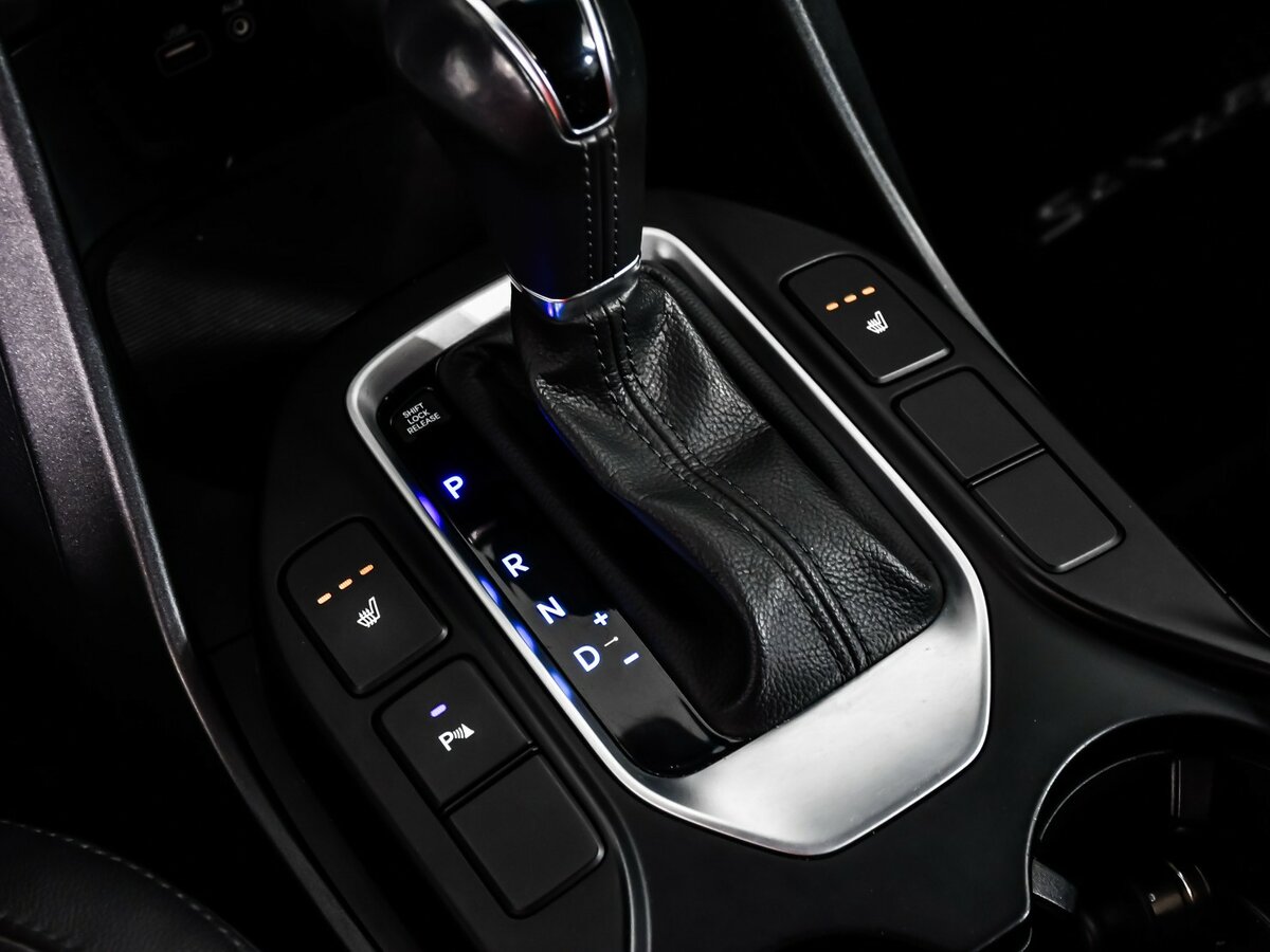 Hyundai Santa Fe III Рестайлинг, 2017 Фото №17